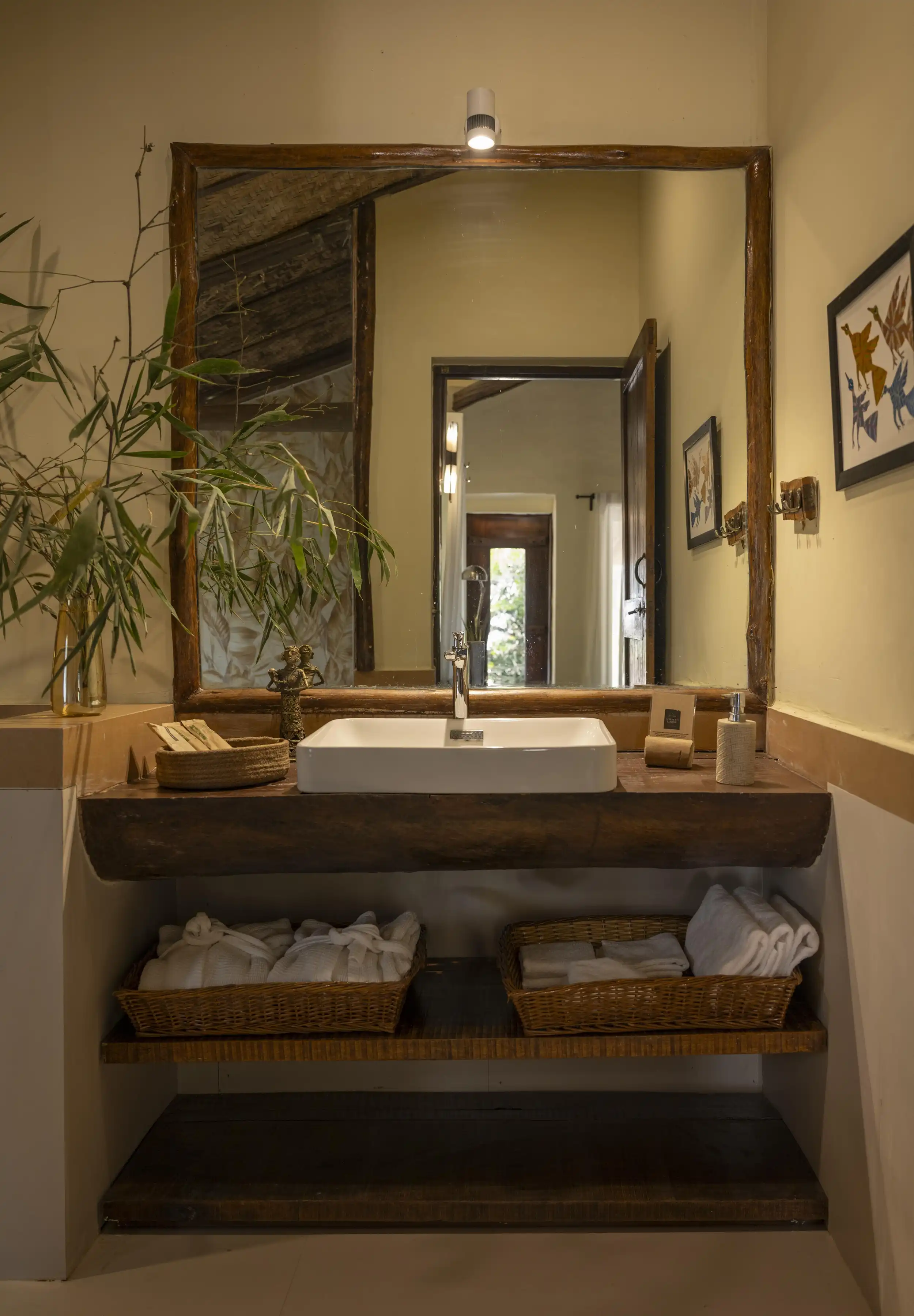 Machan cottage interior detail